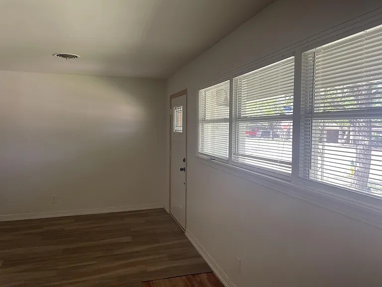 4739 Augusta Ln — Photo 10
