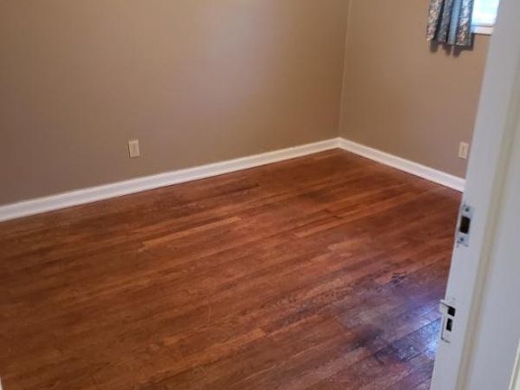 4th image of 1404 Eastwood Ave #Up