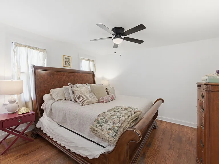 926 Idlewild Dr — Photo 22