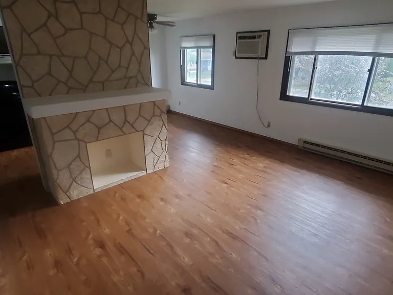 1749 Bainbridge St #1 — Photo 3