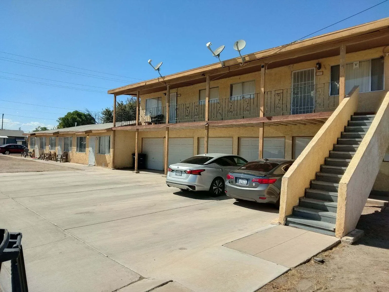 1 bed, 420 sqft, $700 — Photo 1