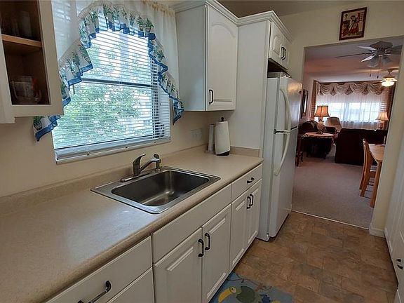 5th image of 5855 18th St N APT 10