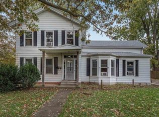 707 E 6th St, Sandwich, IL 60548