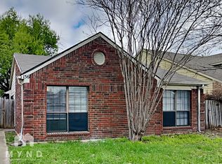 156 High Pointe Ln, Cedar Hill, TX 75104