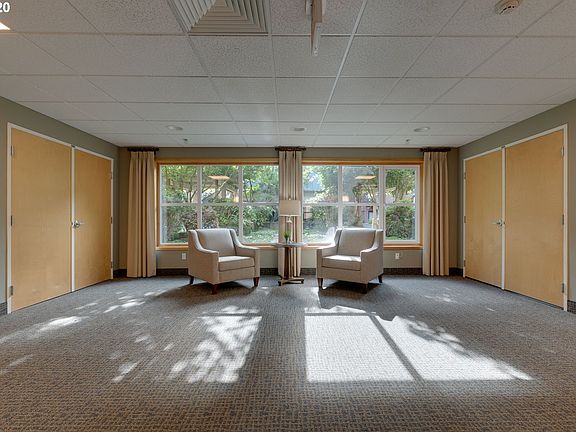 3rd image of 400 W 8th St #W-208