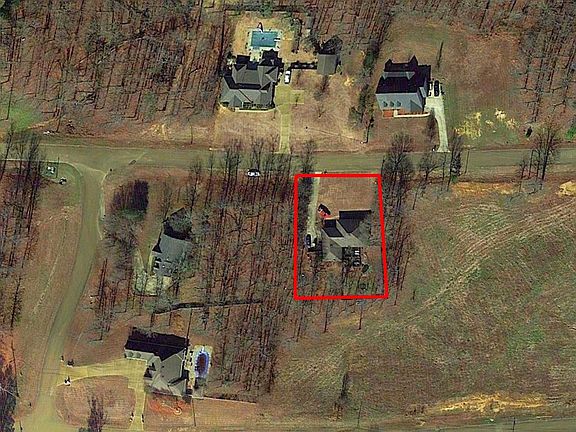 5th image of 266 Nottingham Dr