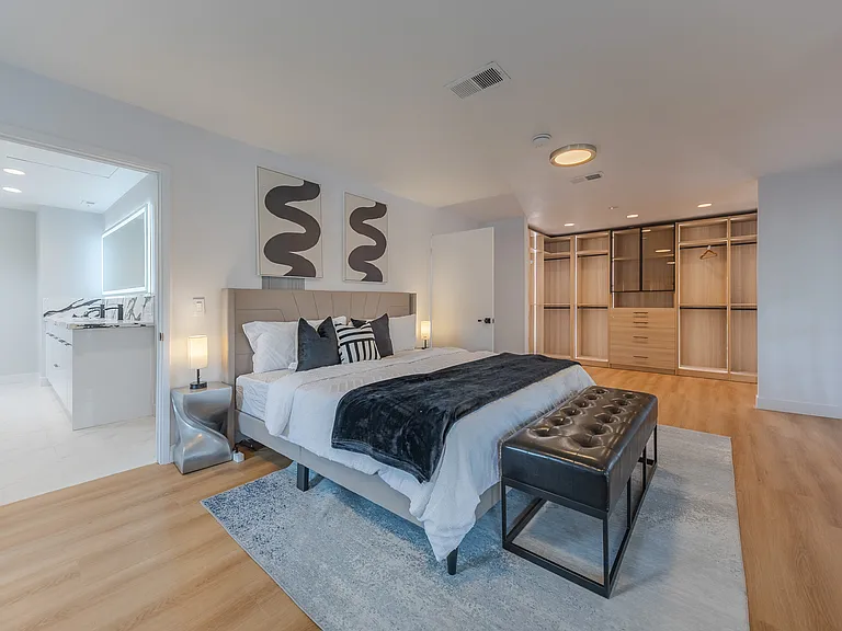 2522 Armacost Ave — Photo 37