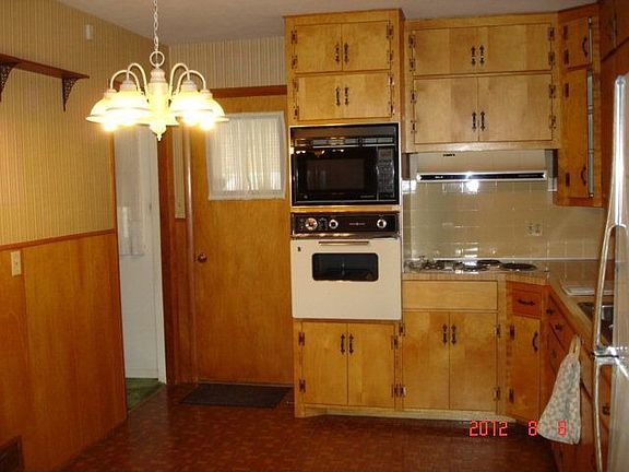 2nd image of 624 Norris Dr
