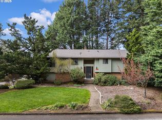 9875 SE Derek Ct, Happy Valley, OR 97086