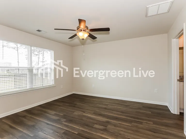 2265 Courtina Way — Photo 8