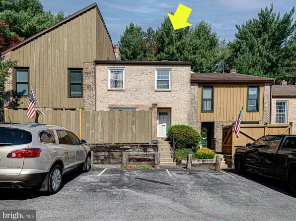 73 Wedge Ln, Reading, PA 19607