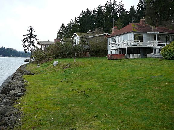 2nd image of 3546 Point White Dr NE