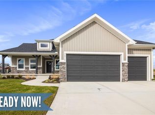 16918 S Penrose Ln, Olathe, KS 66062