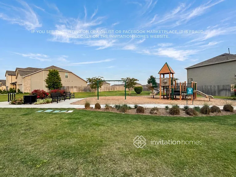 13442 Maltessa Dr — Photo 17