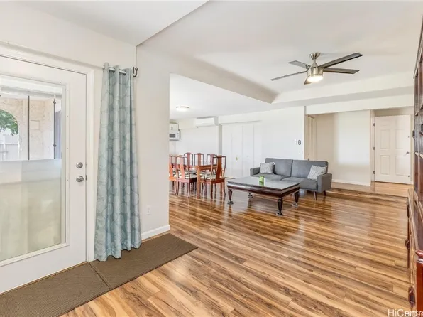 4050B Keanu St Unit 1, Honolulu, HI 96816