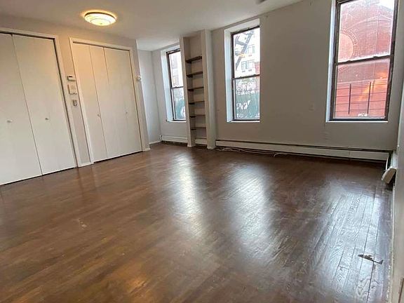 3rd image of 495 Henry St #1