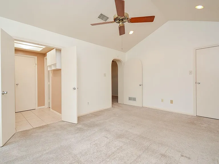 7447 Cambridge St #115 — Photo 26