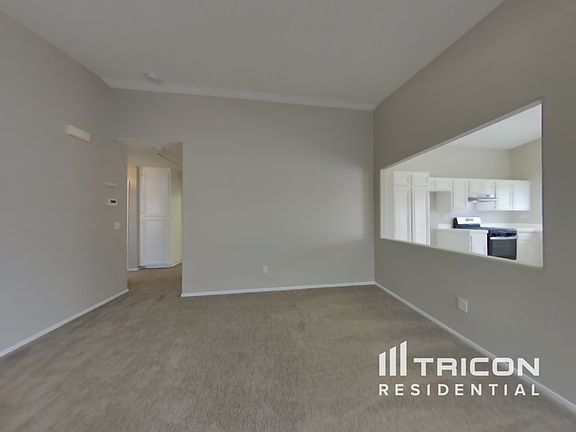 3rd image of 16946 Sorrento Ln