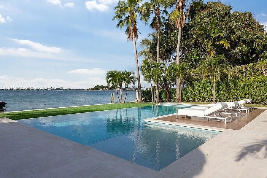 1st image of 7972 Biscayne Point Cir