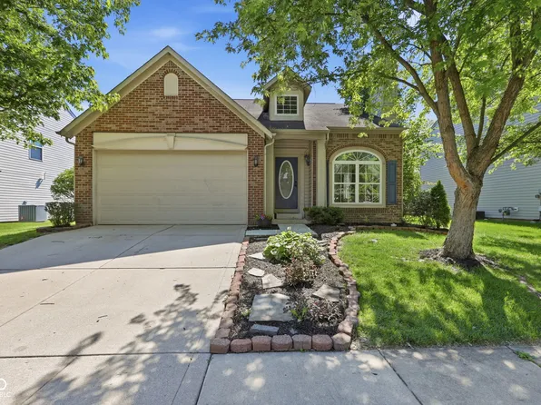 11535 Perkins St, Carmel, IN 46032