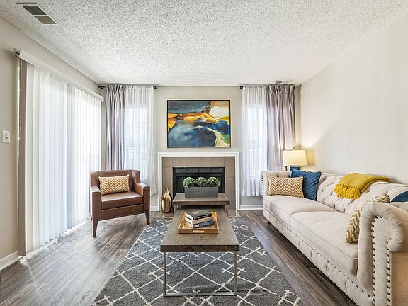 5th image of 8301 Paces Oaks Blvd #514