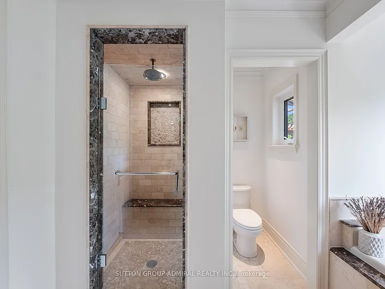 35 Wentworth Ave — Photo 27