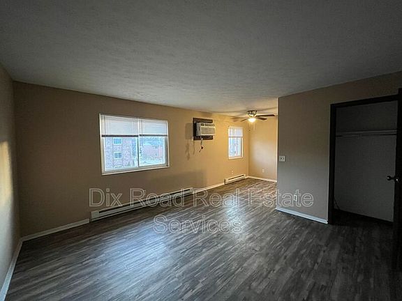 2nd image of 2 Hampshire Ct APT 9