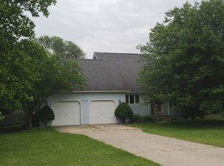 4305 Mohawk Trl, Adrian, MI 49221