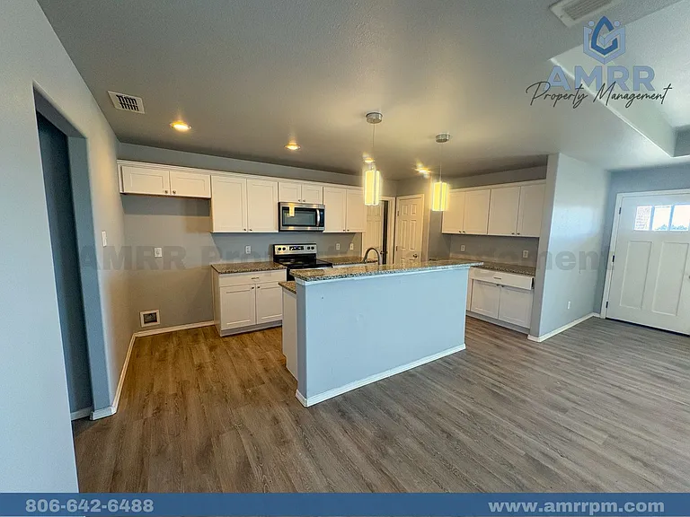 8430 11th St — Photo 20