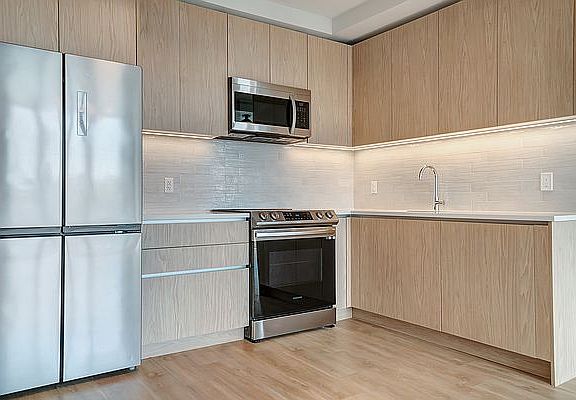 3rd image of 11 Herkimer St #4P