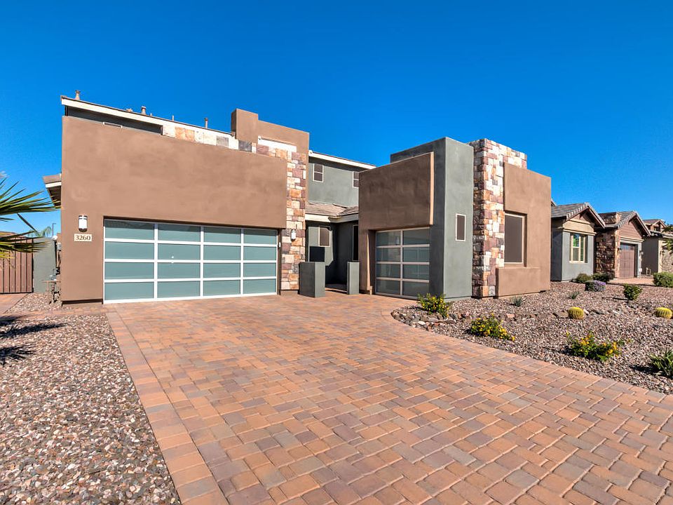 1st image of 3260 E Coconino Dr