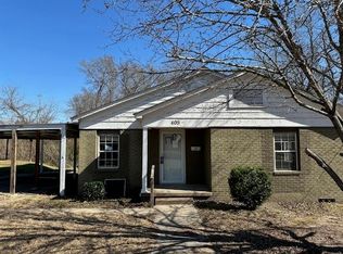 405 S High St, Henderson, TX 75654