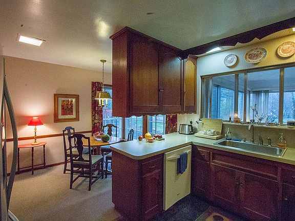 5th image of 4119 W Valley Dr