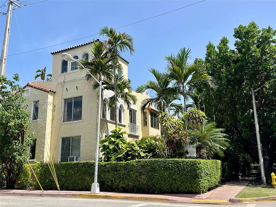 1361 Meridian Ave #3