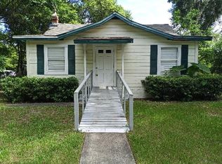 719 E Carolina Ave, Deland, FL 32724