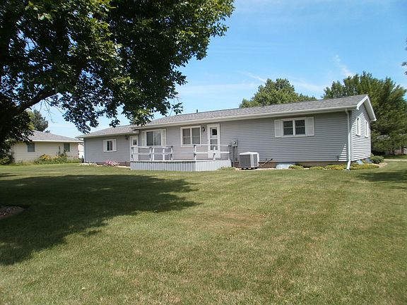 5th image of 125 W Woodbine Dr