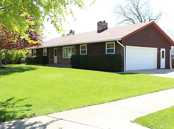 3rd image of 610 N Frolic Ave