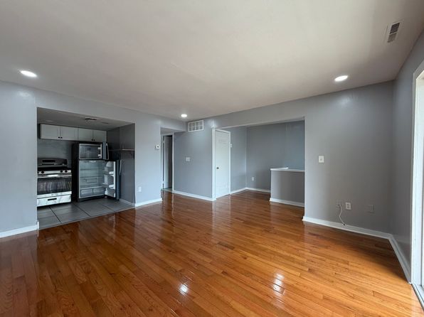 76 Sherman Ave APT 1