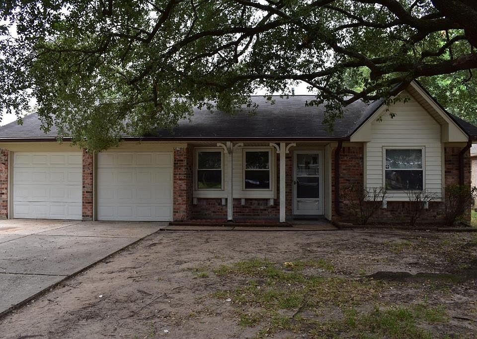 1st image of 215 County Fair Dr