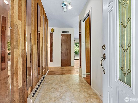 4th image of 1204 Kelly Road