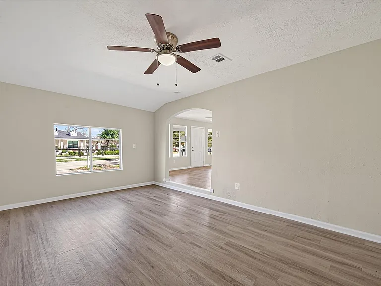 4626 Dewberry St — Photo 25