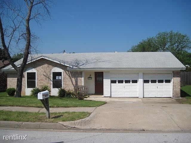 1st image of 6525R Charmaine Dr