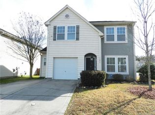 11817 Village Pond Dr, Charlotte, NC 28278