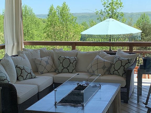 2nd image of 499 Wild Heart Ln