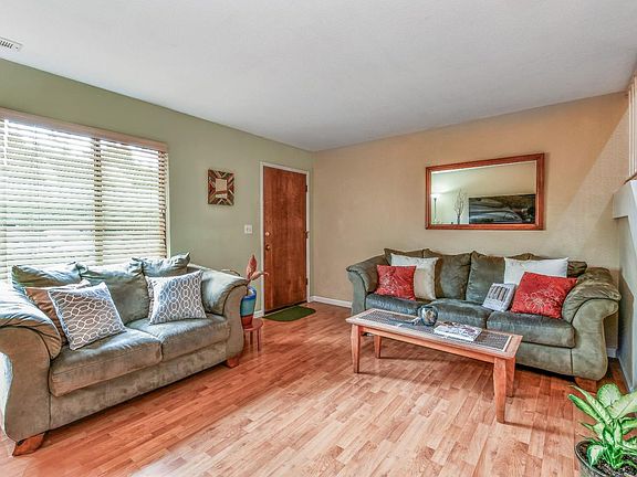 2nd image of 1412 7th Ave Unit 4