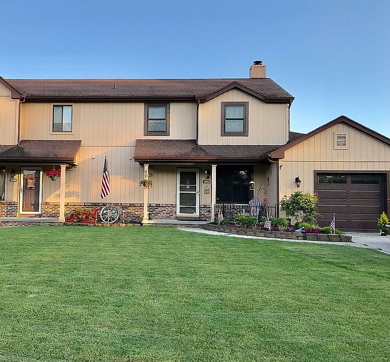 1st image of 3062 Camelot Dr