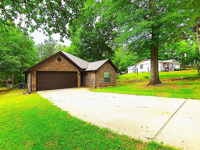 1424 Dogwood St — Photo 29