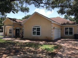 8 Bay Ct, Fort Walton Beach, FL 32548