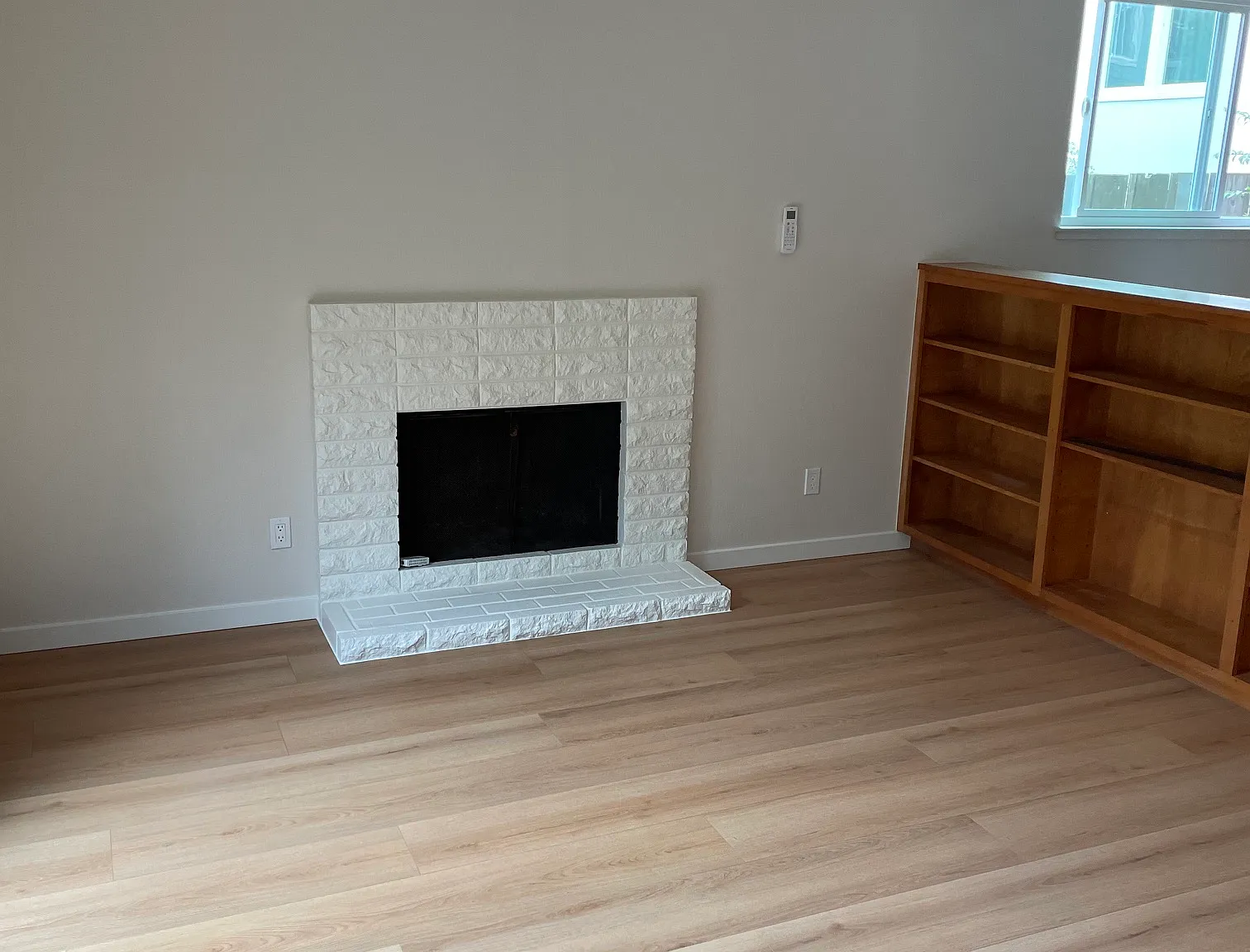 2 bed, 1.5 bath, 1100 sqft, $4,200 — Photo 4