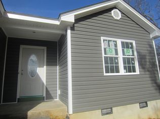 1733 Englewood Dr, Staunton, VA 24401